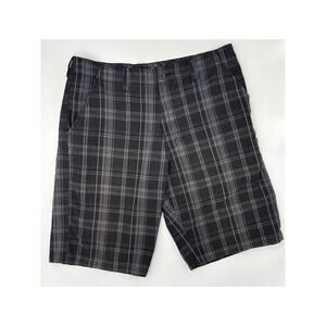 Burnside | Plaid Shorts | Men’s 32 | Black Gray Navy | Casual Preowned